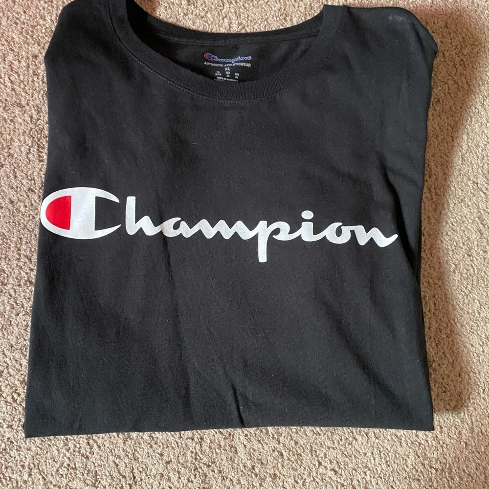 Men’s Champion Tshirt Black size XL very good condition - Picture 4 of 6